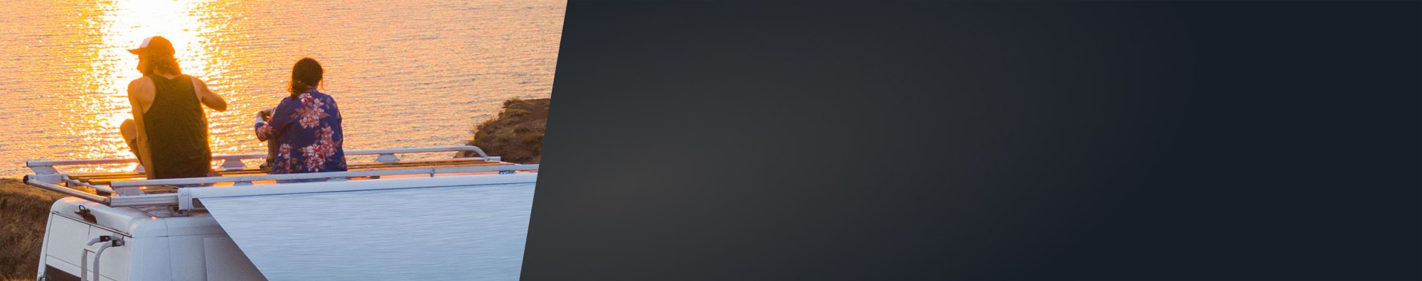 Imagen de una c&aacute;mper en la puesta de sol