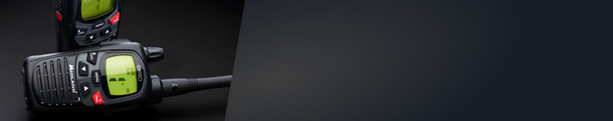 Imagen de un walkie talkie Midland con fondo negro