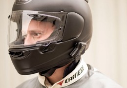 BT Mini: el primer intercomunicador en el mundo homologado para cascos ECE 22.06